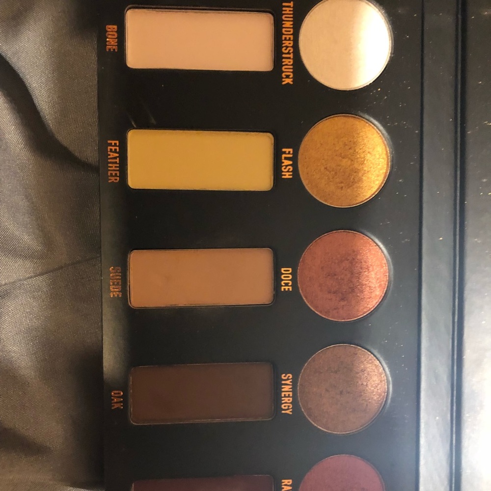 Metal matte mini Kat von d